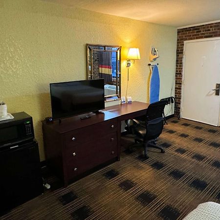 Travelodge By Wyndham Airport Platte City Buitenkant foto