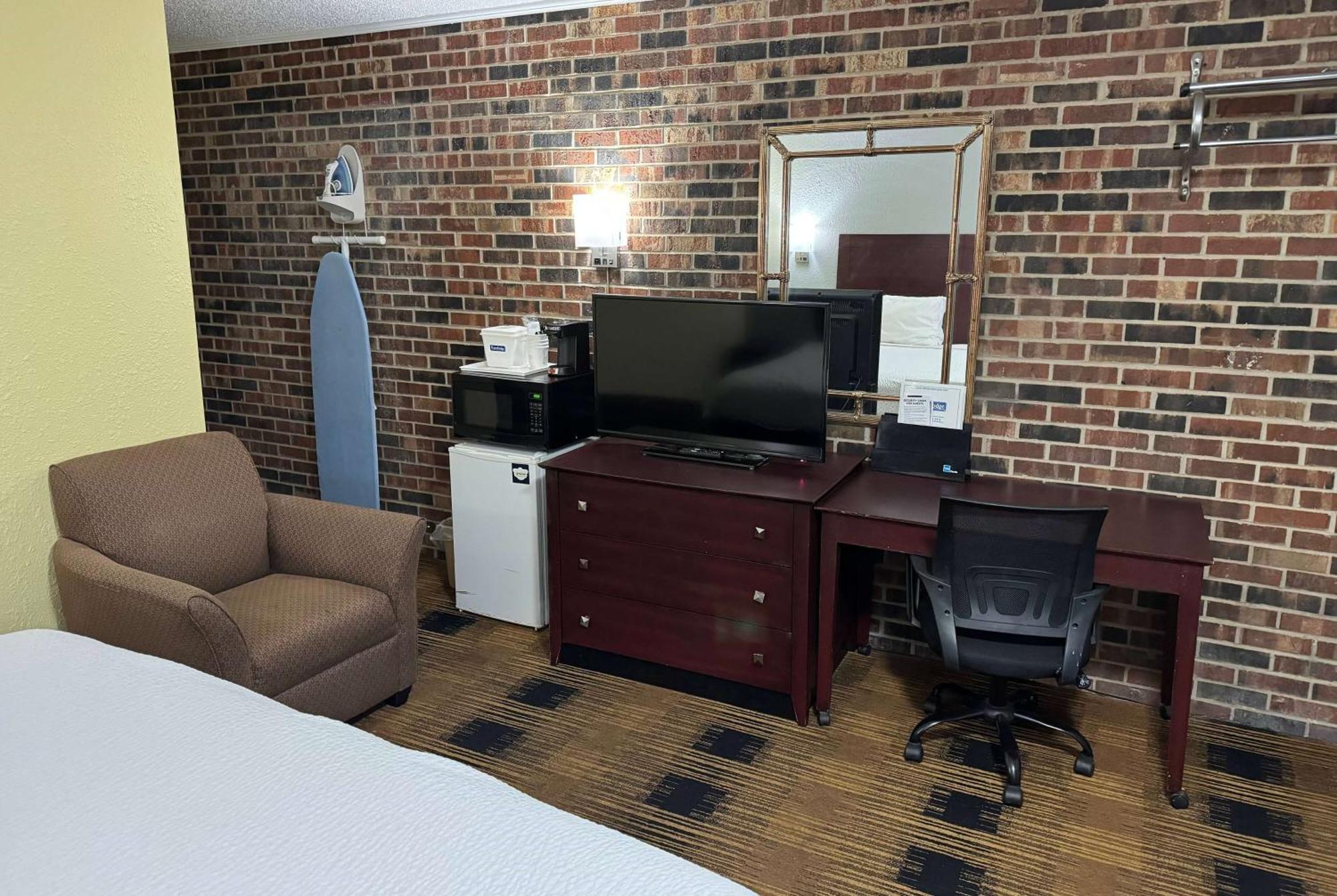 Travelodge By Wyndham Airport Platte City Buitenkant foto